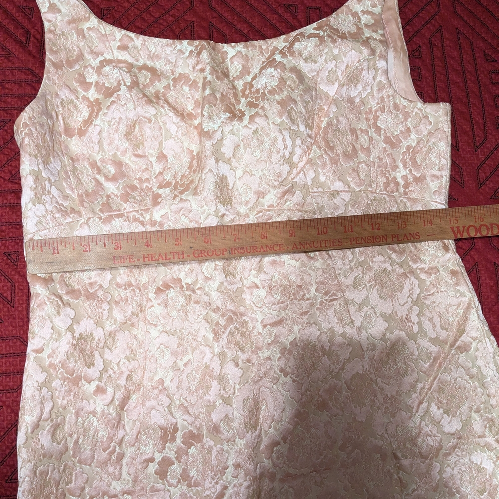 VINTAGE CUSTOM Sheath Dress, Elegant Pink and Cream Textured Floral - Picture 4 of 12